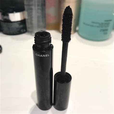 chanel le volume révolution de chanel mascara review|chanel le volume stretch mascara.